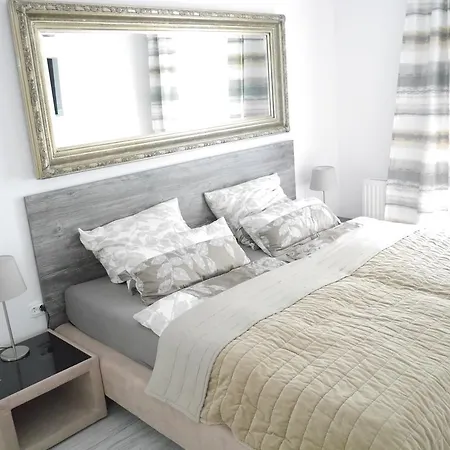 Luksusowy Apartament W Gizycku アパート ギジツコ