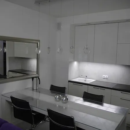 Luksusowy Apartament W Gizycku ギジツコ